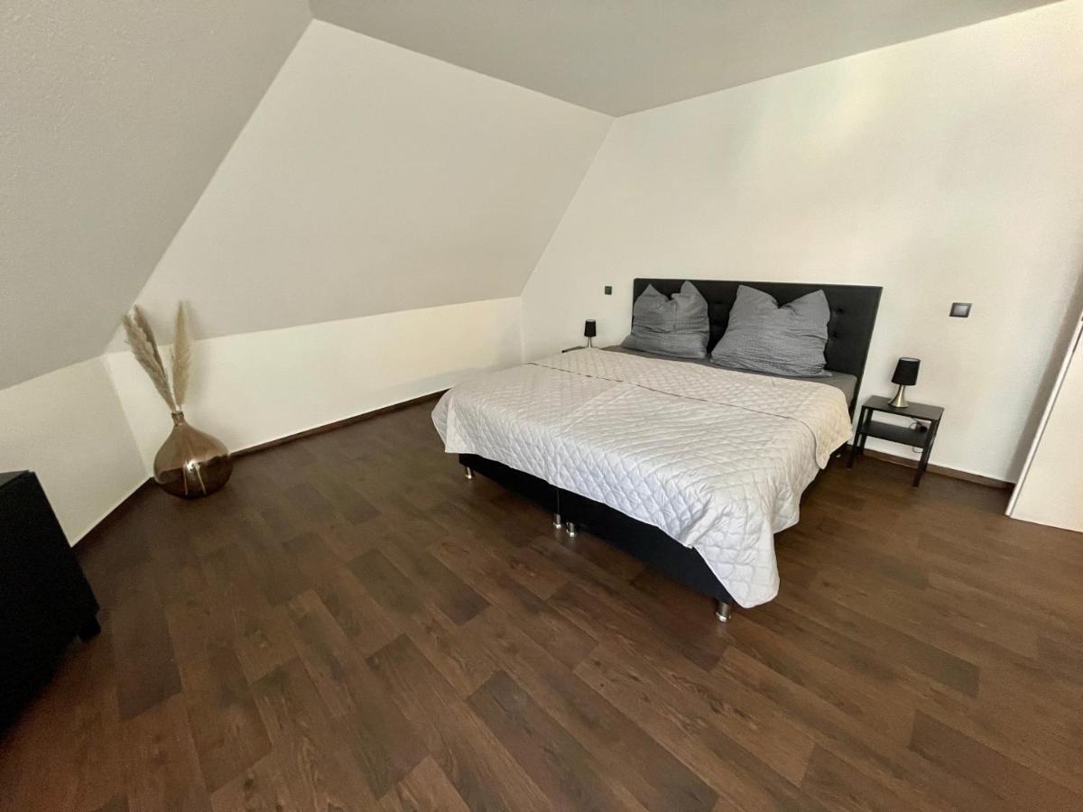 Ferienwohnung Augenblick - Stylisches Apartment In Der Besten Altstadtlage Von Erfurt Exterior photo